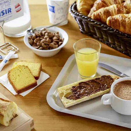 莱里达宜必思快捷酒店 莱里达