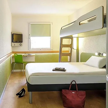 Ibis Budget Hotel 2*