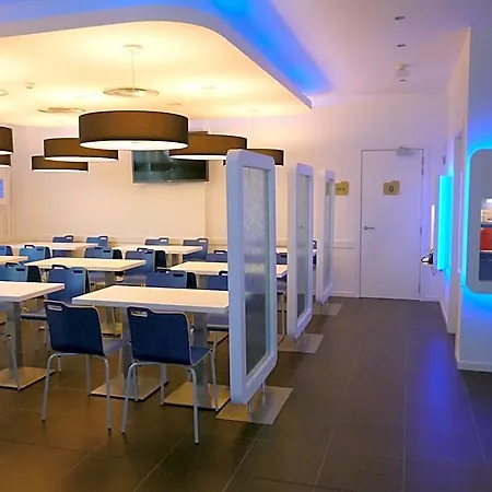 Ibis Budget Hotel 2*