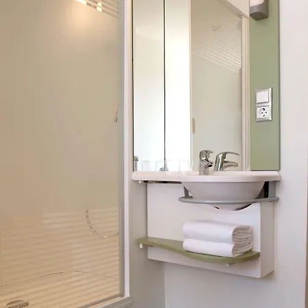 Ibis Budget Hotel 2*