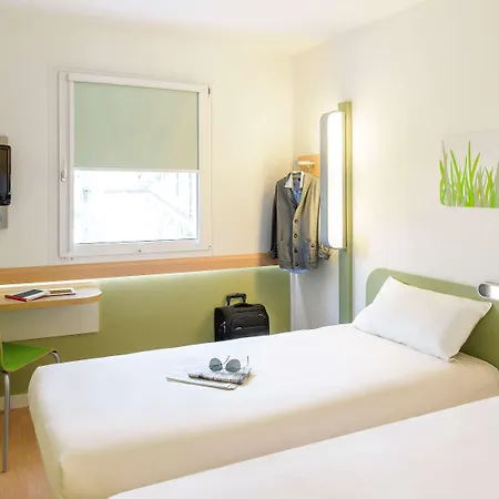 Ibis Budget Hotel 2*